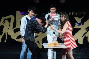 《贴身校花》花絮,幕后花絮揭秘，青春校园的甜蜜与泪水